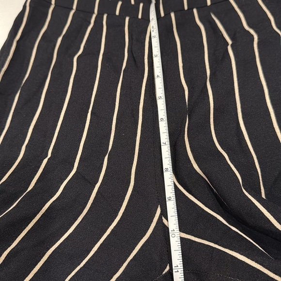 Reformation Pants Size 2P - Picture 7 of 12